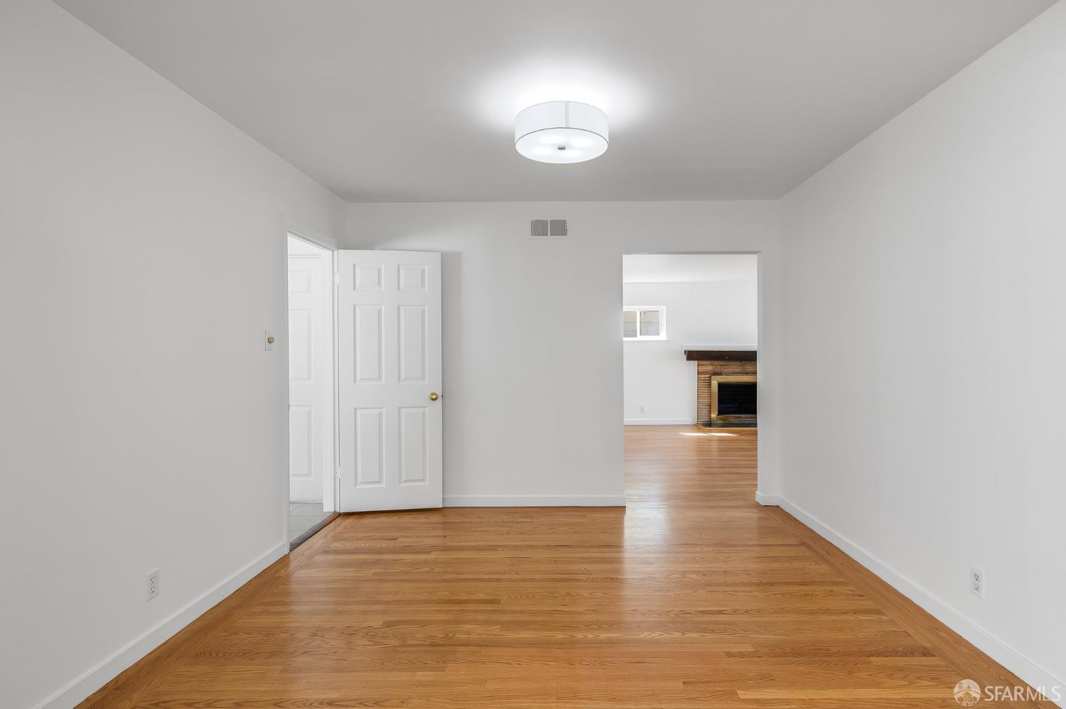 2615 Alameda De Las Pulgas