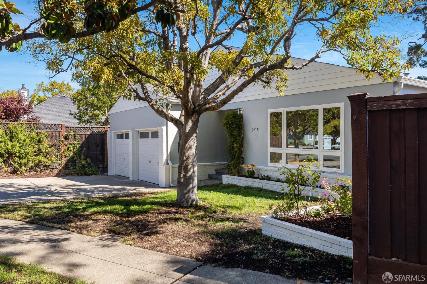 2615 Alameda De Las Pulgas