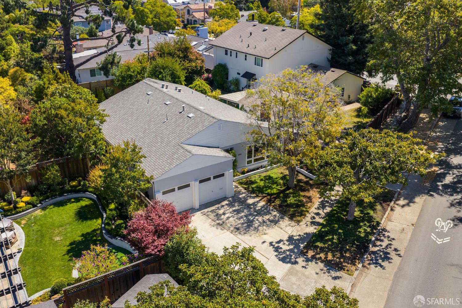 2615 Alameda De Las Pulgas