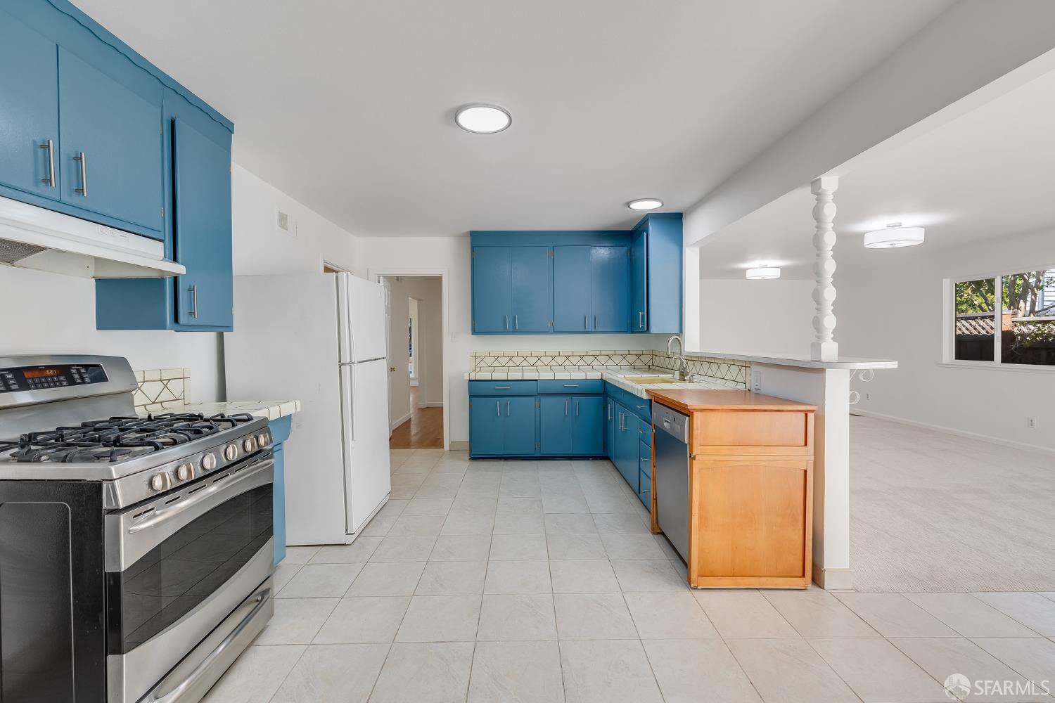 2615 Alameda De Las Pulgas