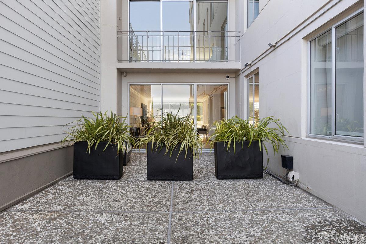 1080 Chestnut Street # 1B