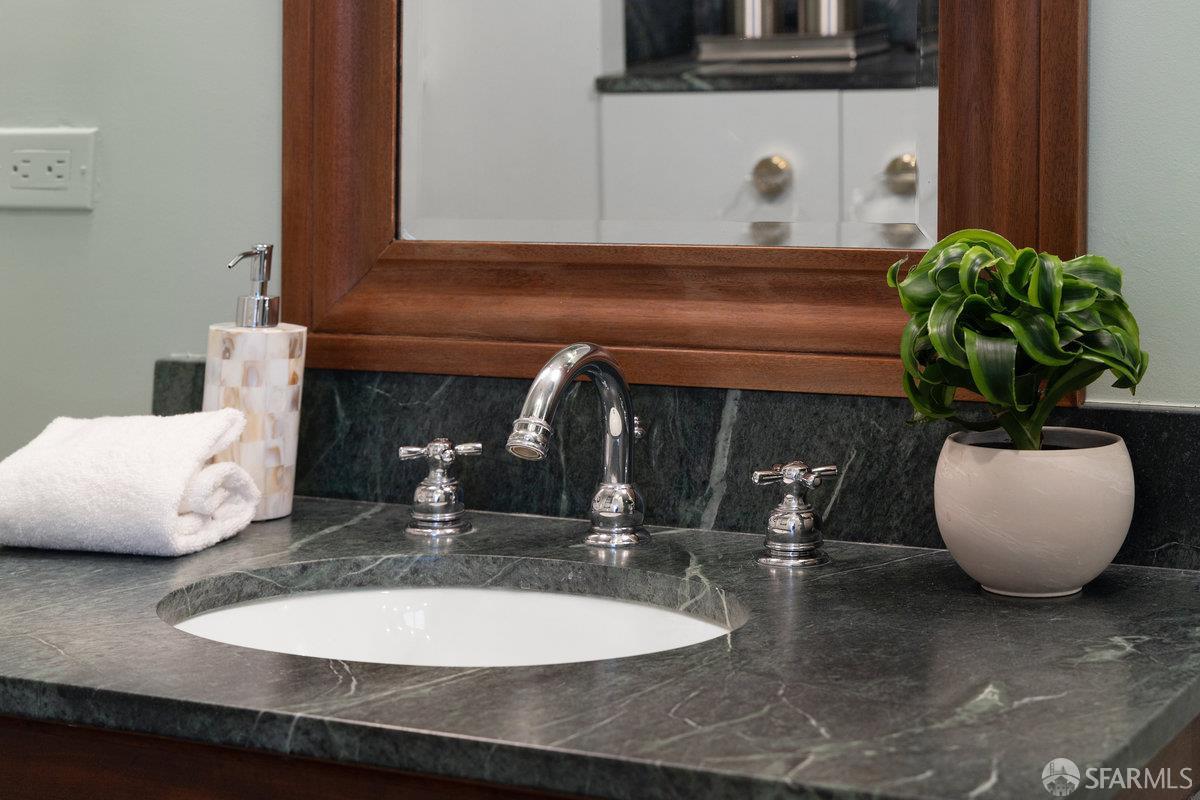 1080 Chestnut Street # 1B