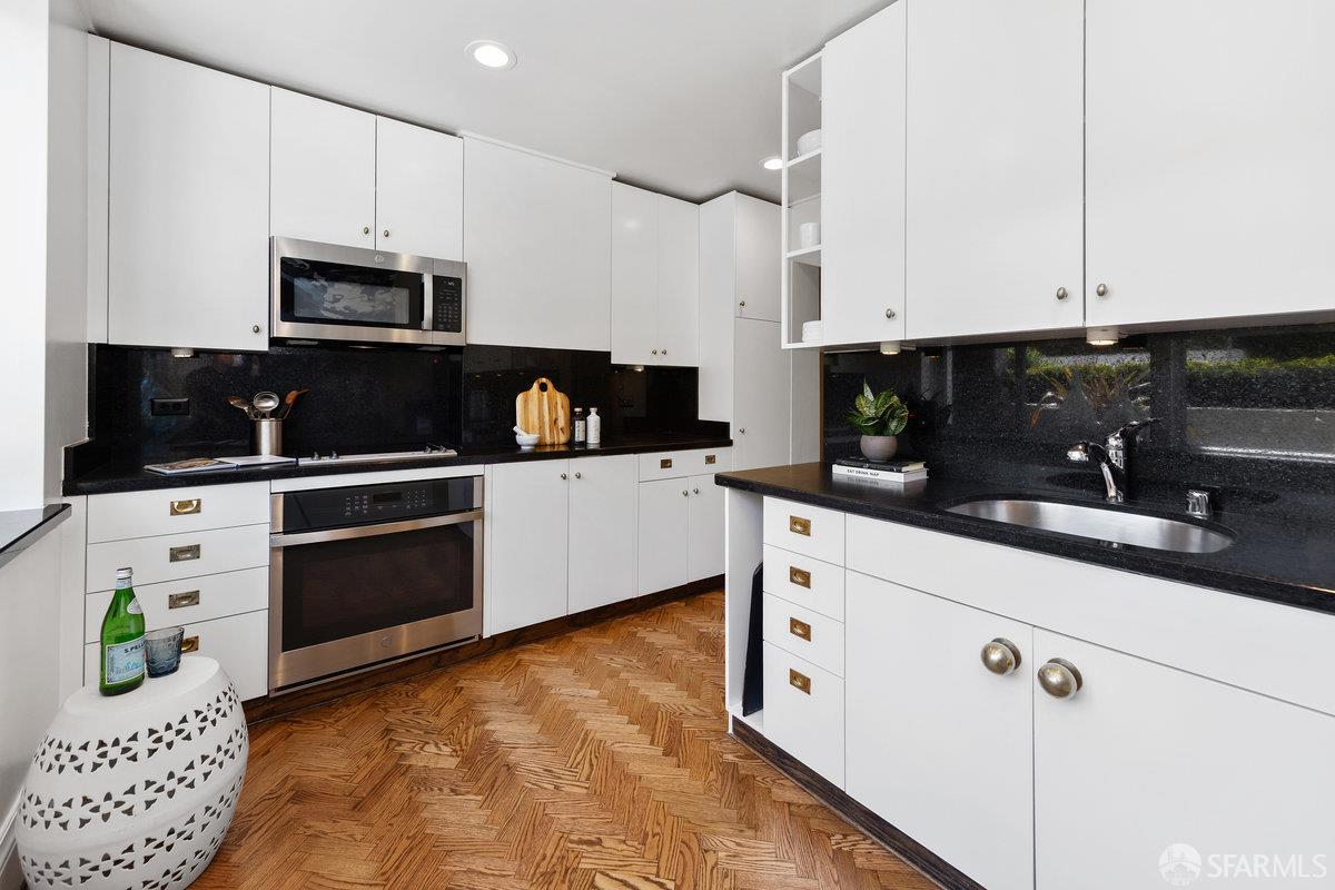 1080 Chestnut Street # 1B