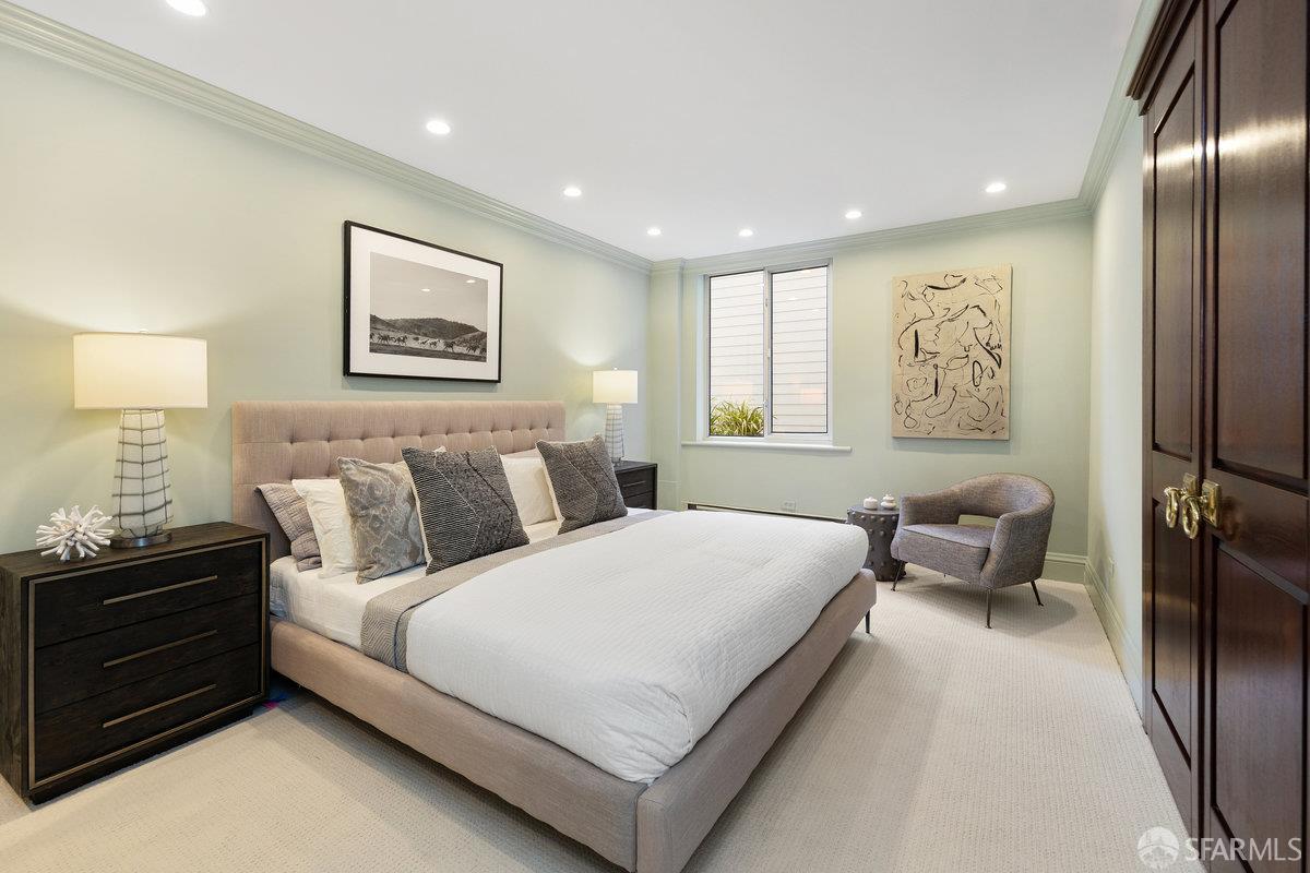 1080 Chestnut Street # 1B