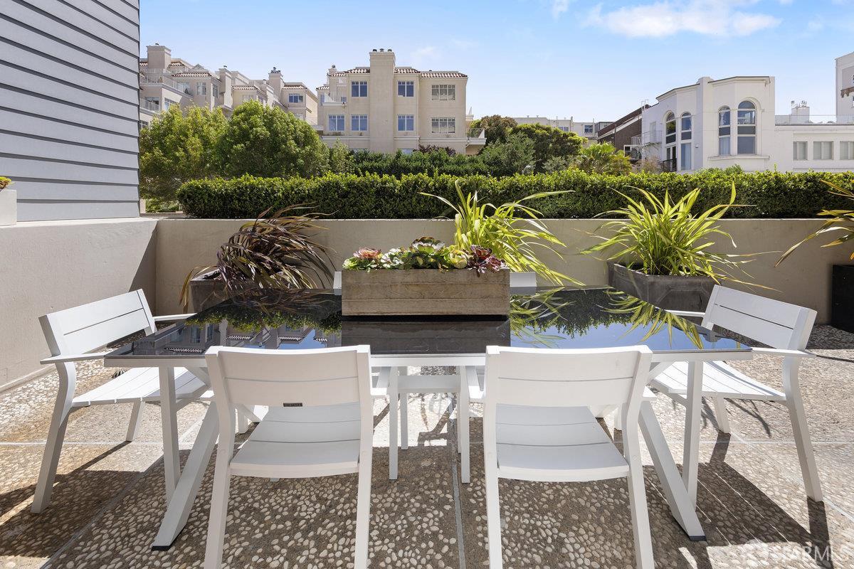 1080 Chestnut Street # 1B