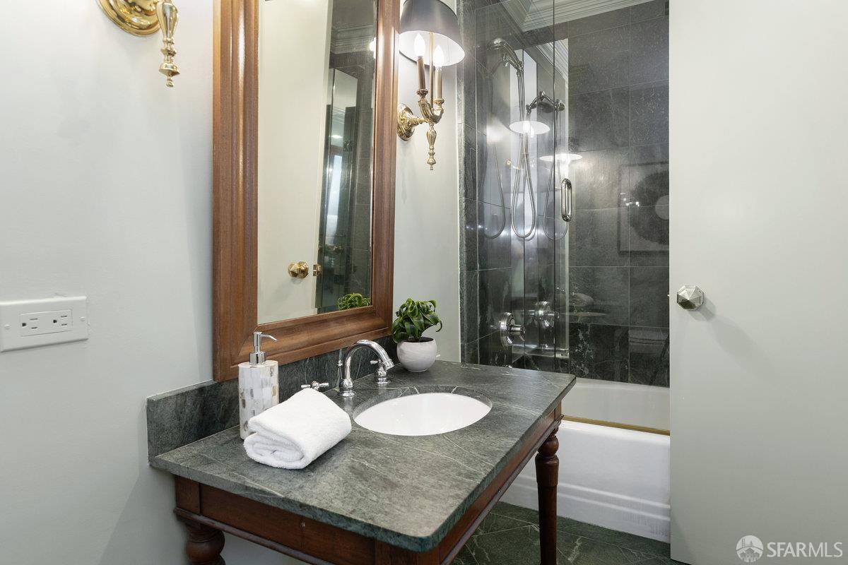 1080 Chestnut Street # 1B