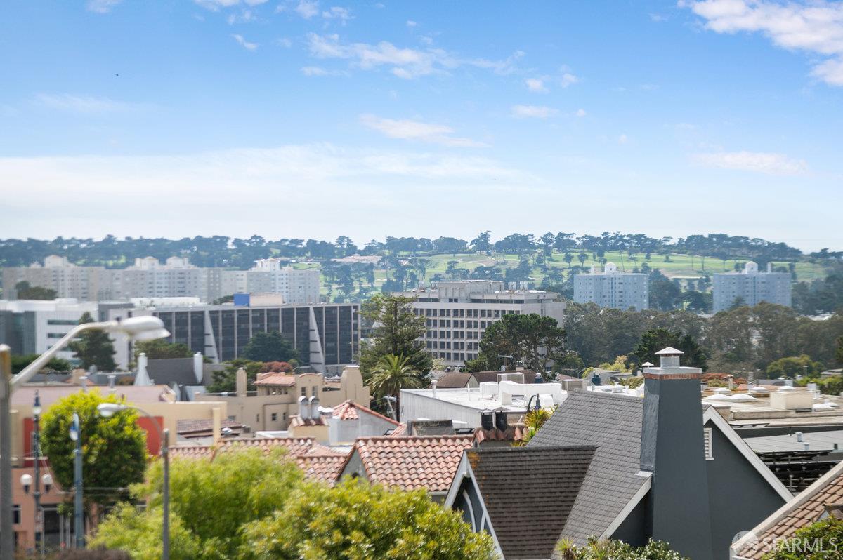 351 Santa Ana Avenue