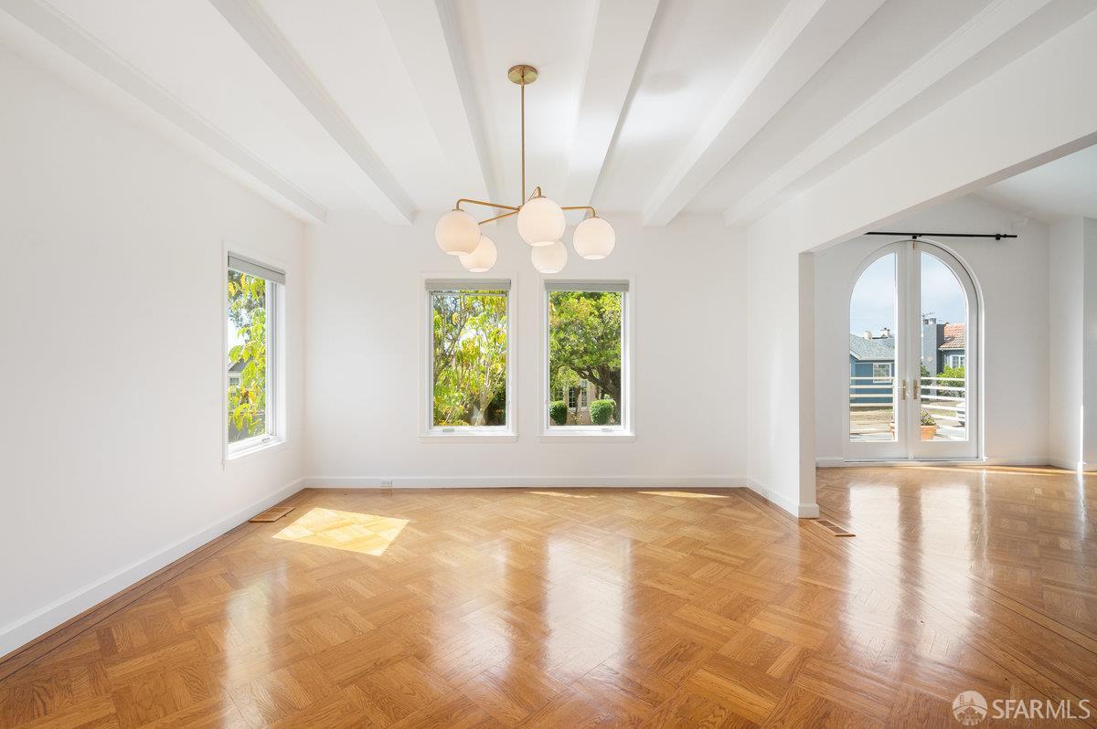 351 Santa Ana Avenue