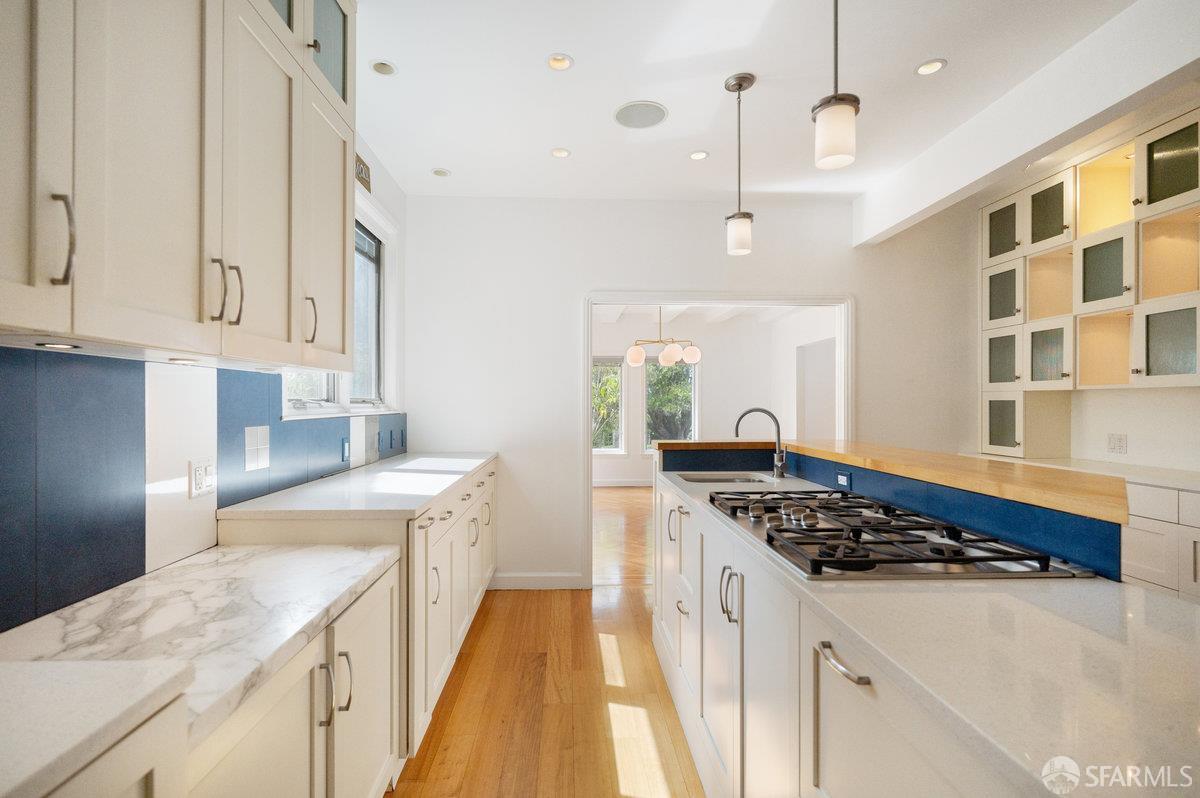 351 Santa Ana Avenue