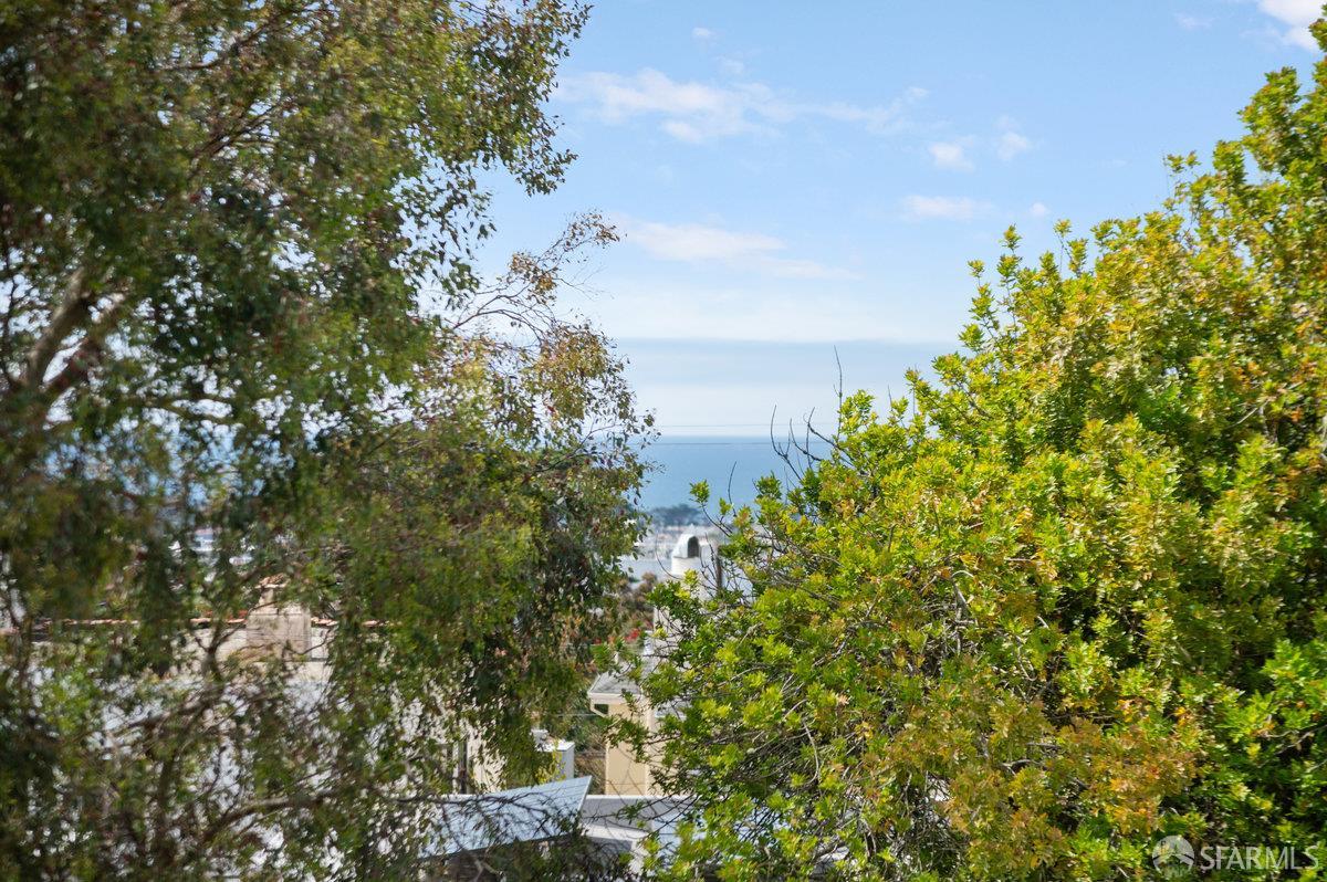 351 Santa Ana Avenue