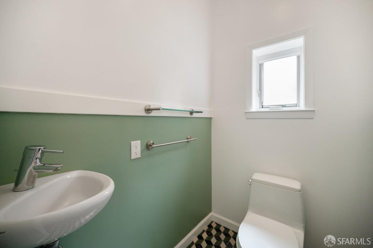 351 Santa Ana Avenue