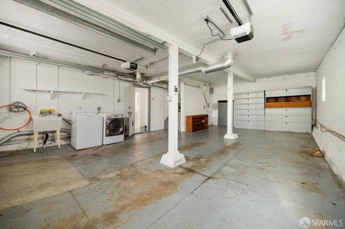 351 Santa Ana Avenue