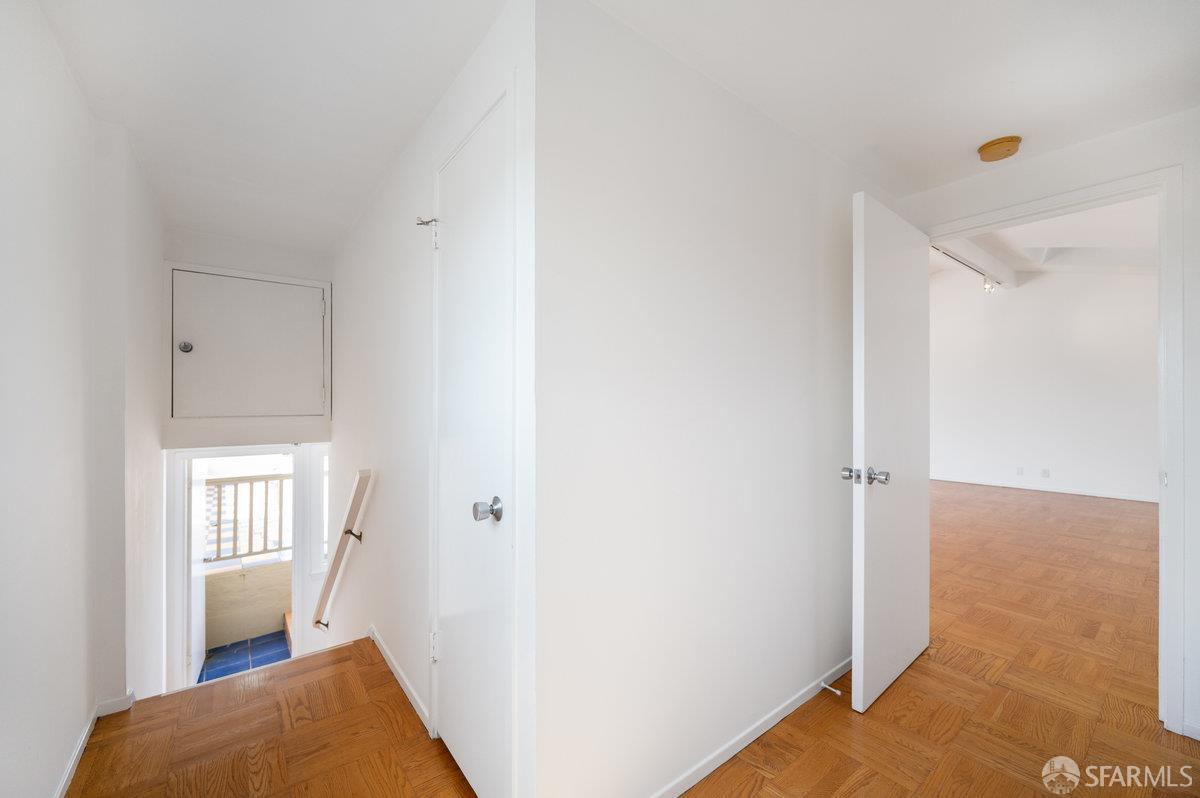 351 Santa Ana Avenue