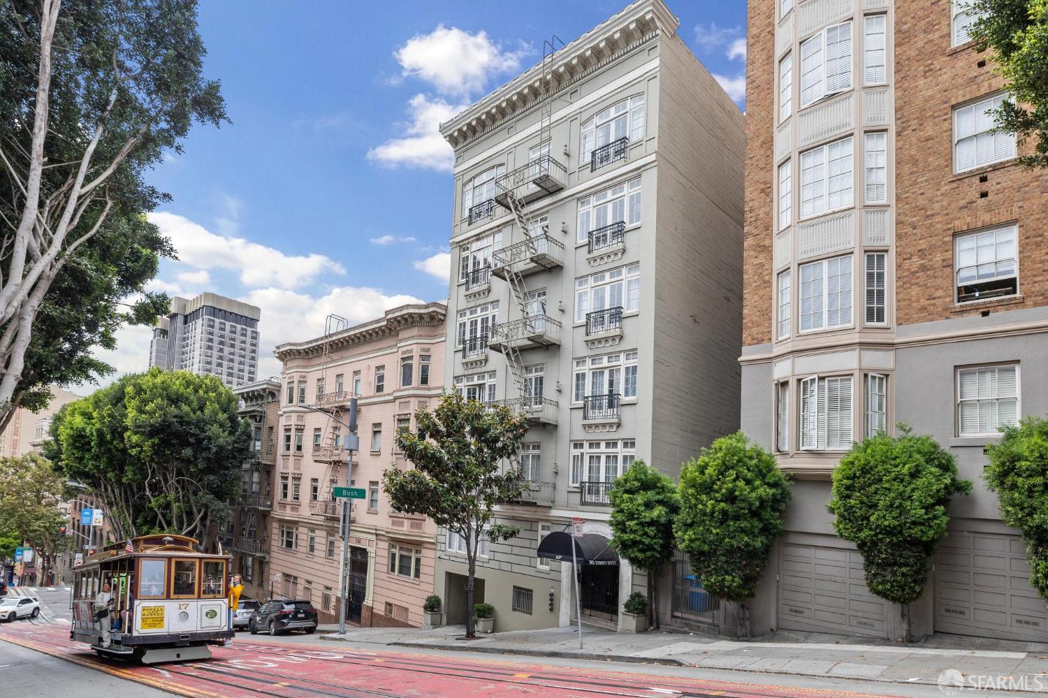 637 Powell Street