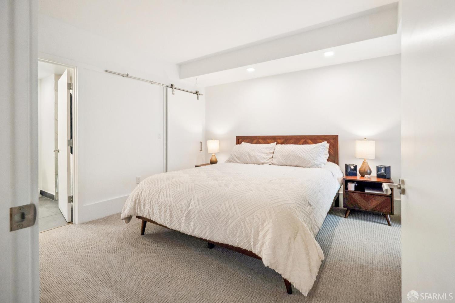 1288 Howard Street # 317