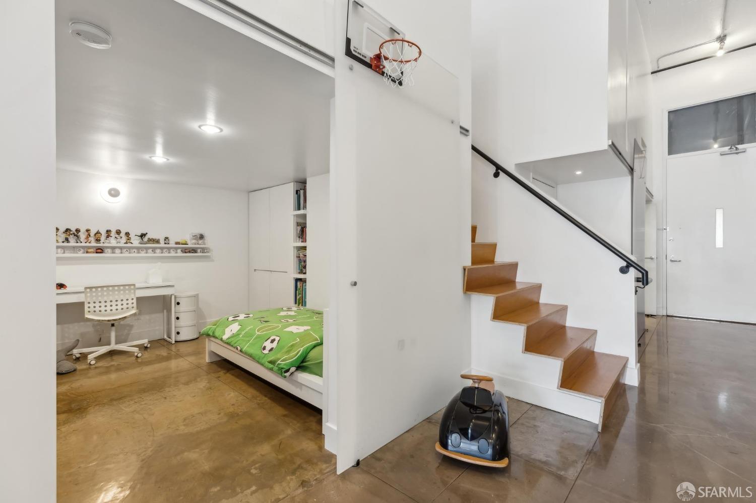 461 2nd Street # 558T