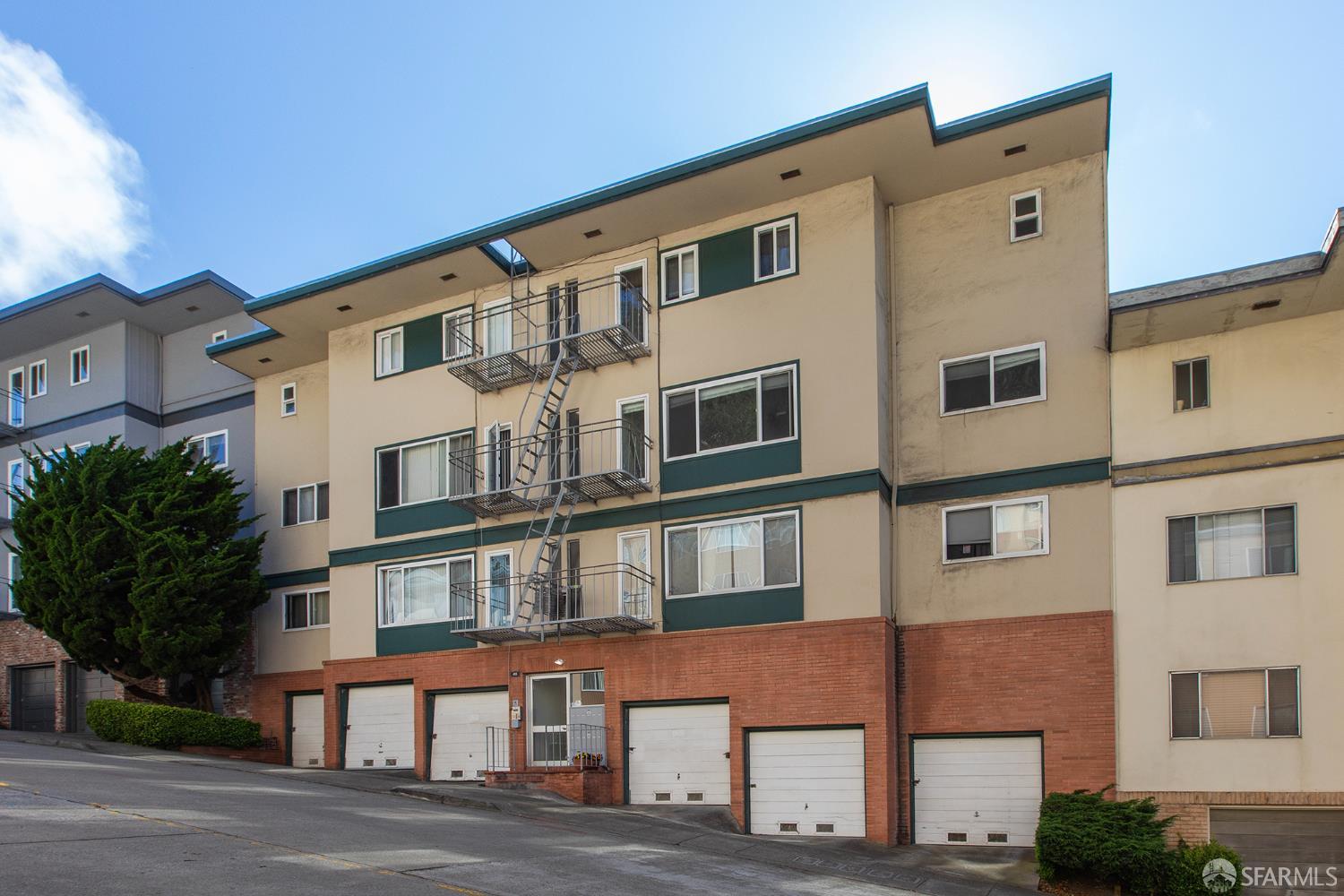 455 Warren Drive
