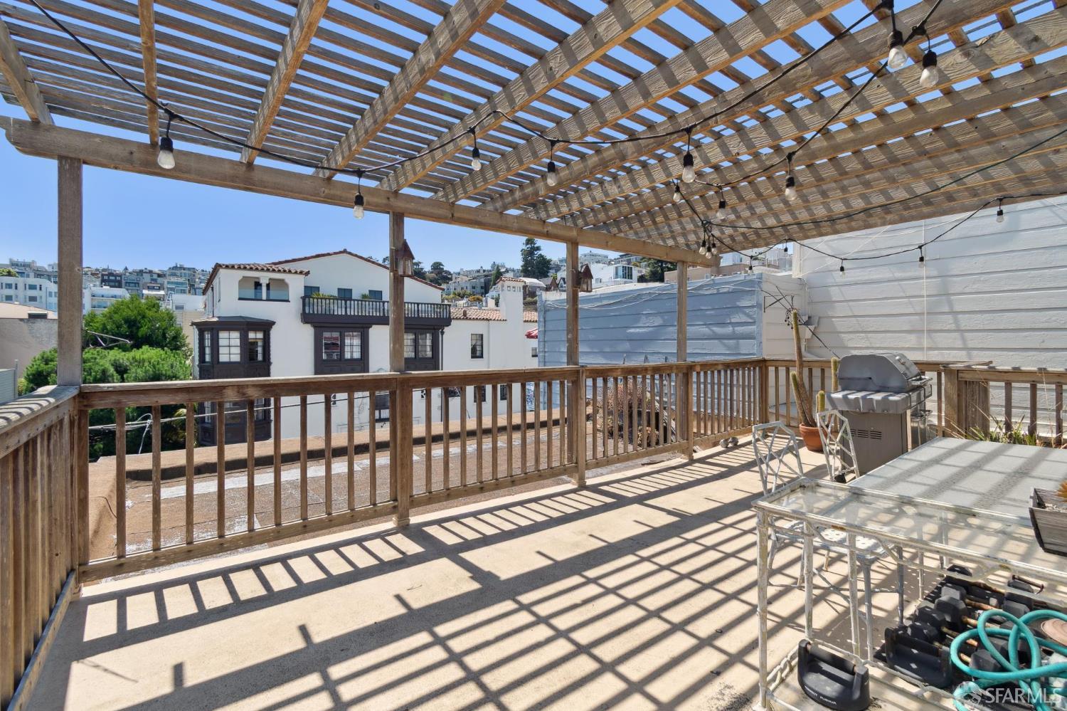 2384 Union Street