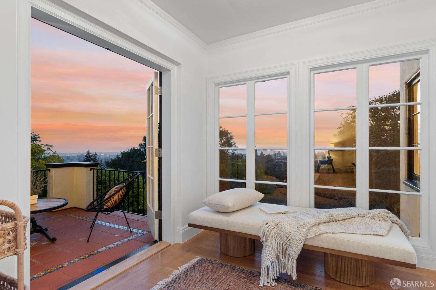 1842 Leimert Boulevard