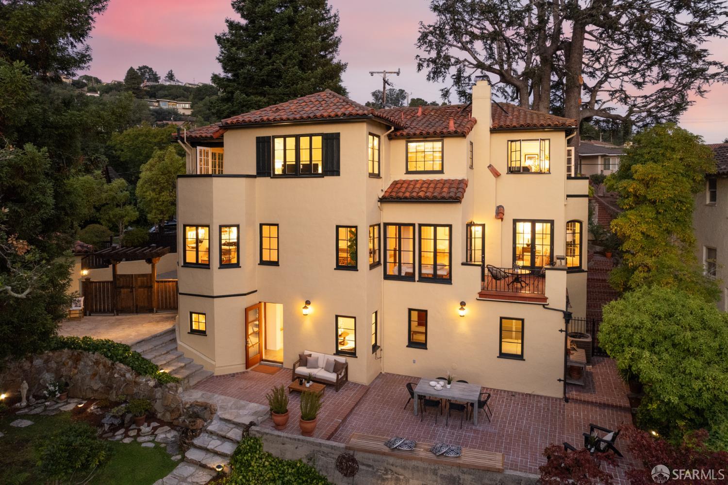 1842 Leimert Boulevard