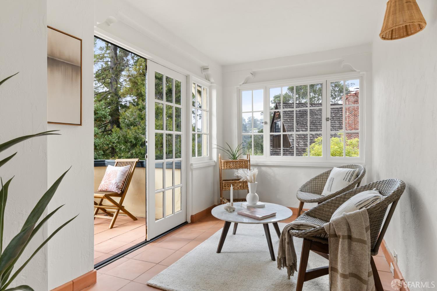 1842 Leimert Boulevard