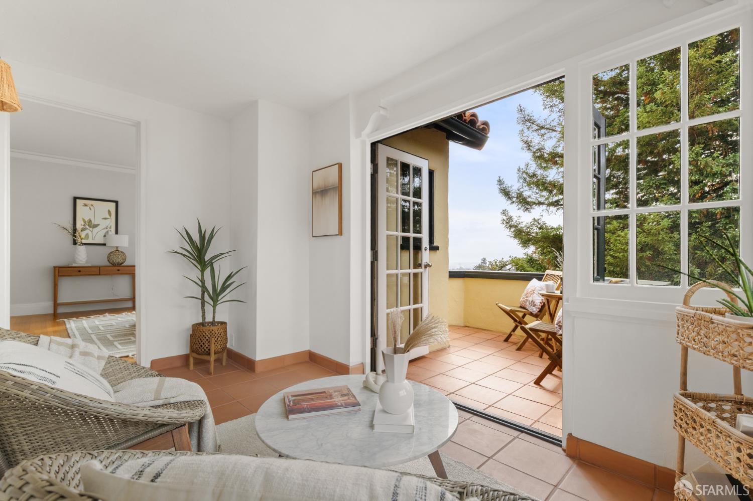 1842 Leimert Boulevard