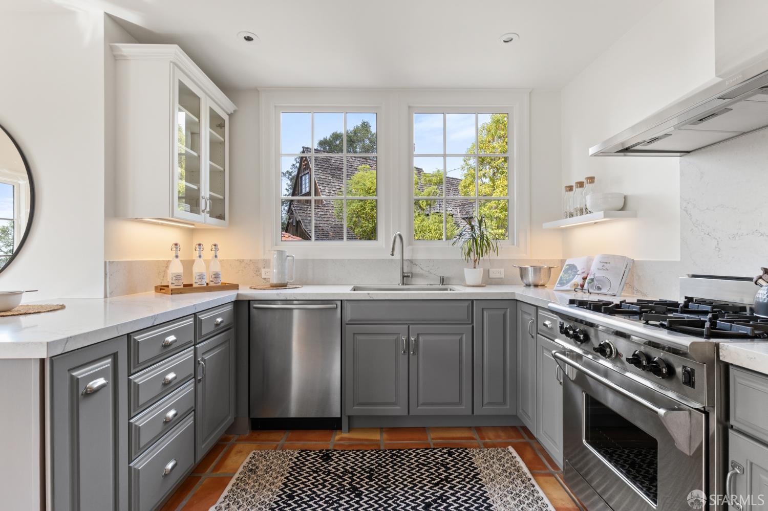 1842 Leimert Boulevard