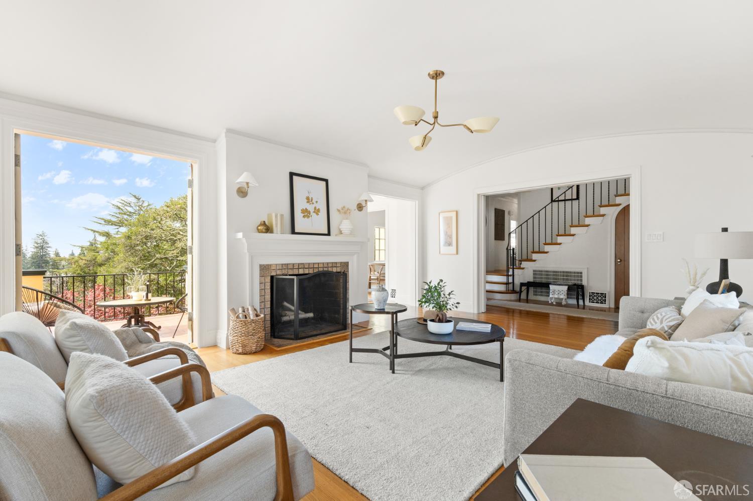 1842 Leimert Boulevard