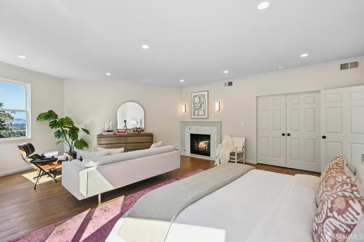 302 Warren Drive