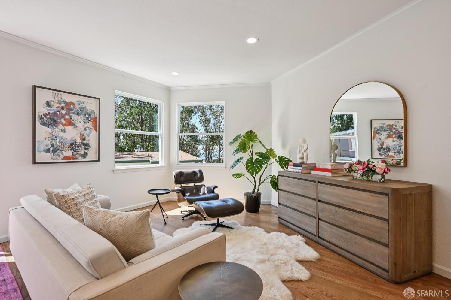302 Warren Drive