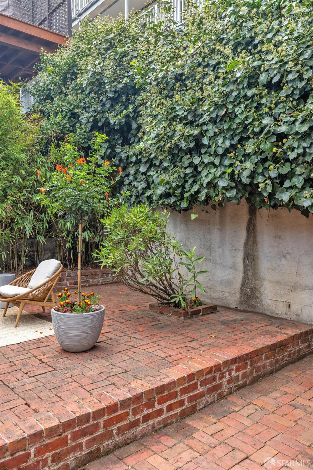 223 Divisadero Street