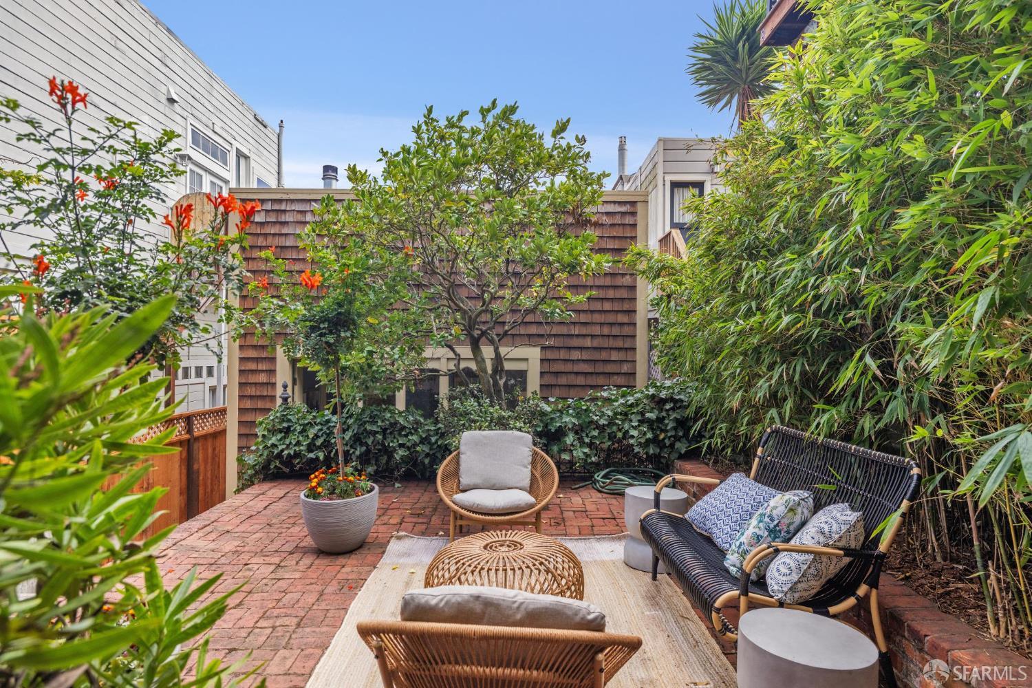 223 Divisadero Street