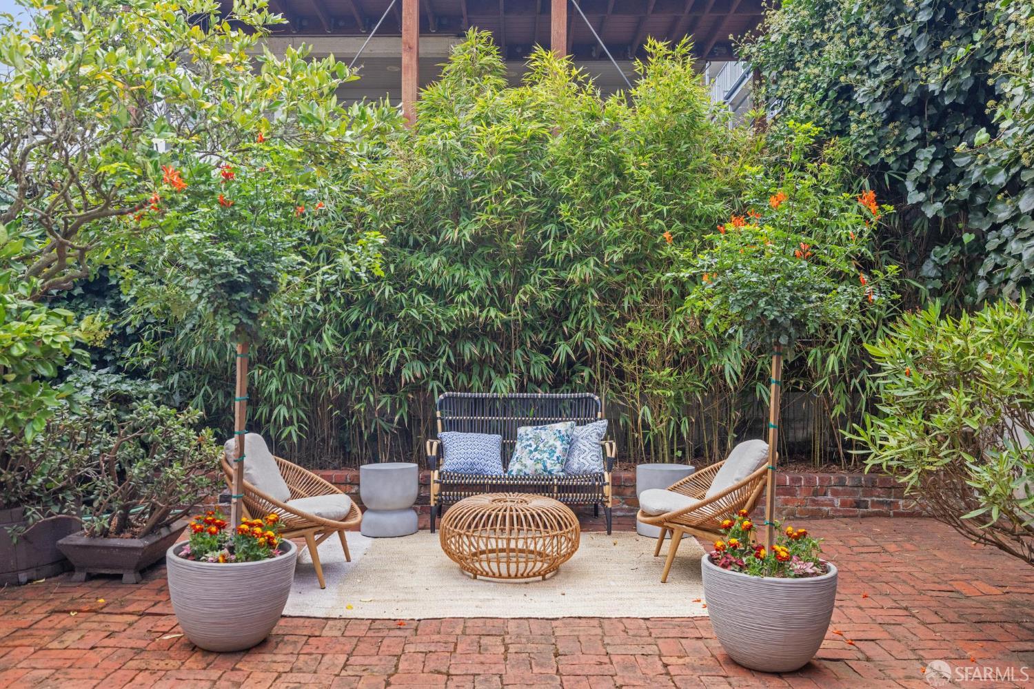 223 Divisadero Street