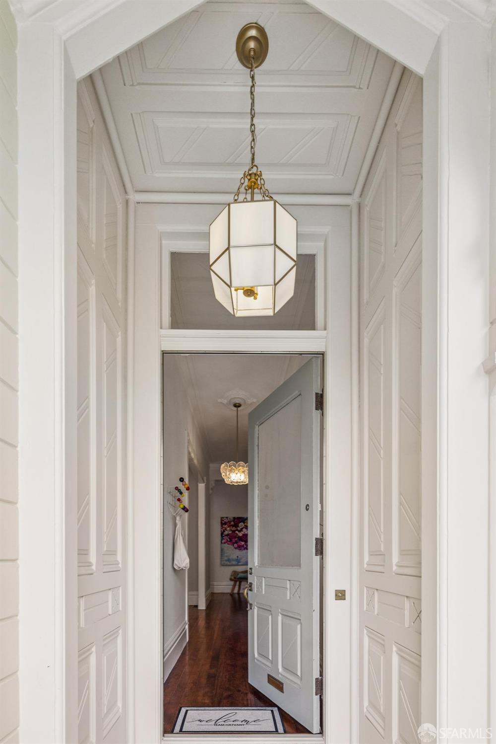 223 Divisadero Street