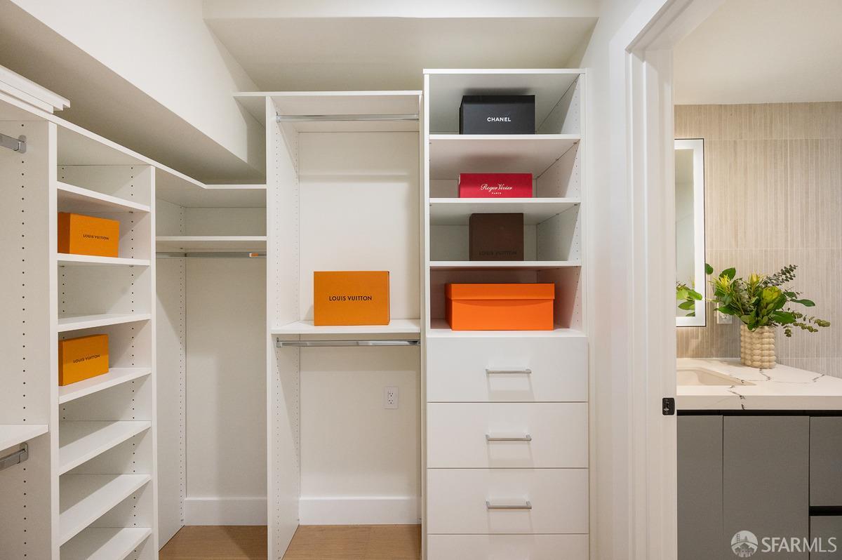 1935-1937 Greenwich Street