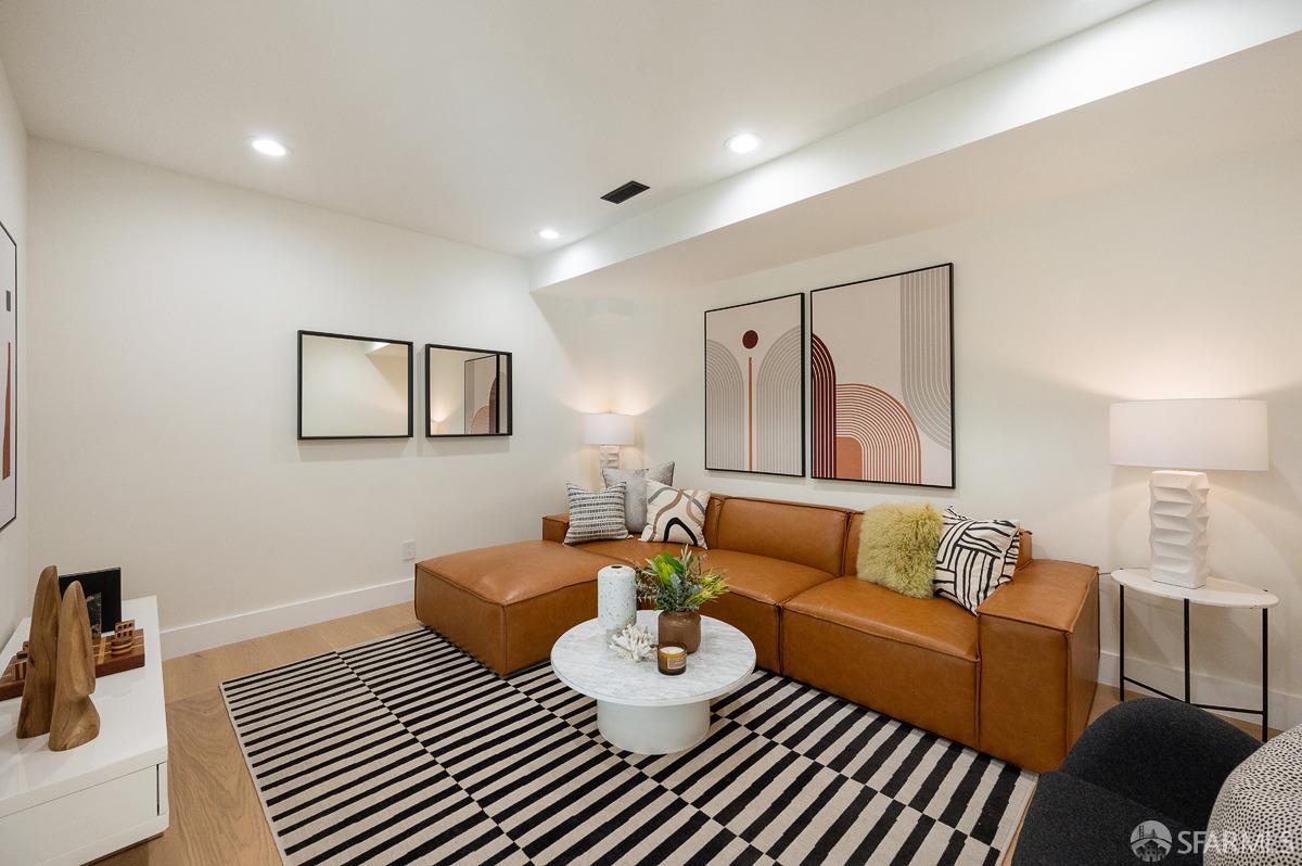 1935-1937 Greenwich Street