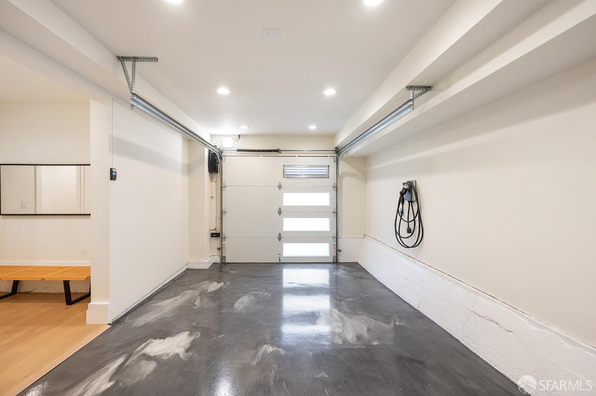 1935-1937 Greenwich Street