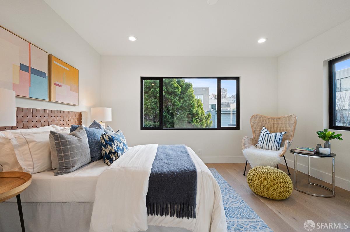 1935-1937 Greenwich Street