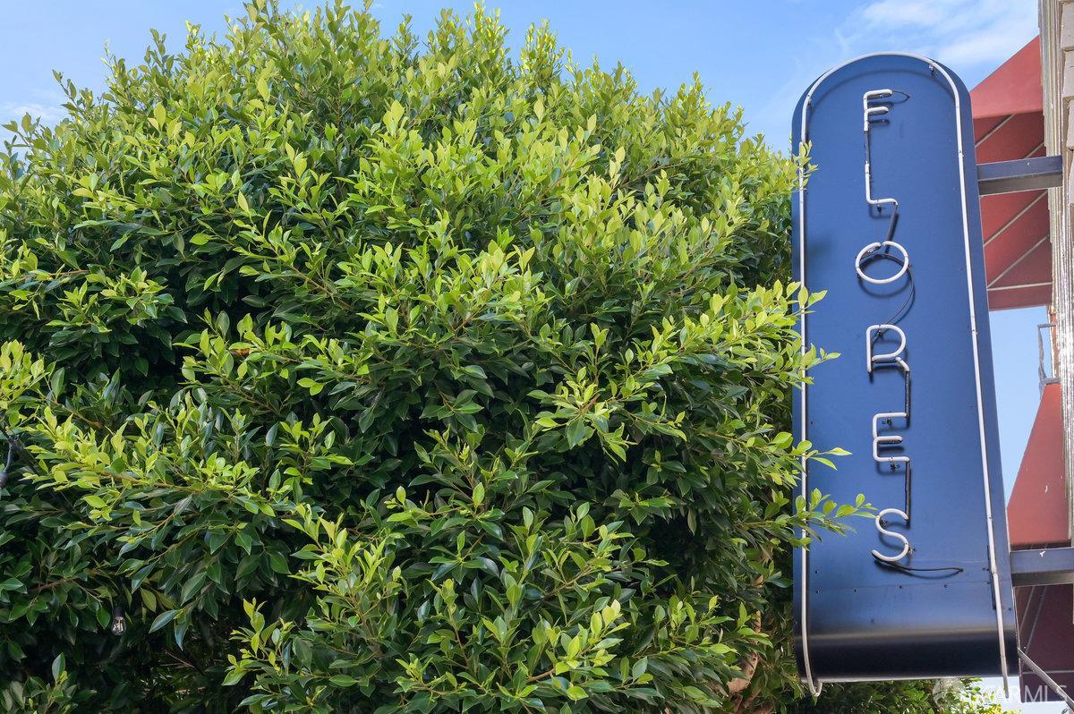 1935-1937 Greenwich Street