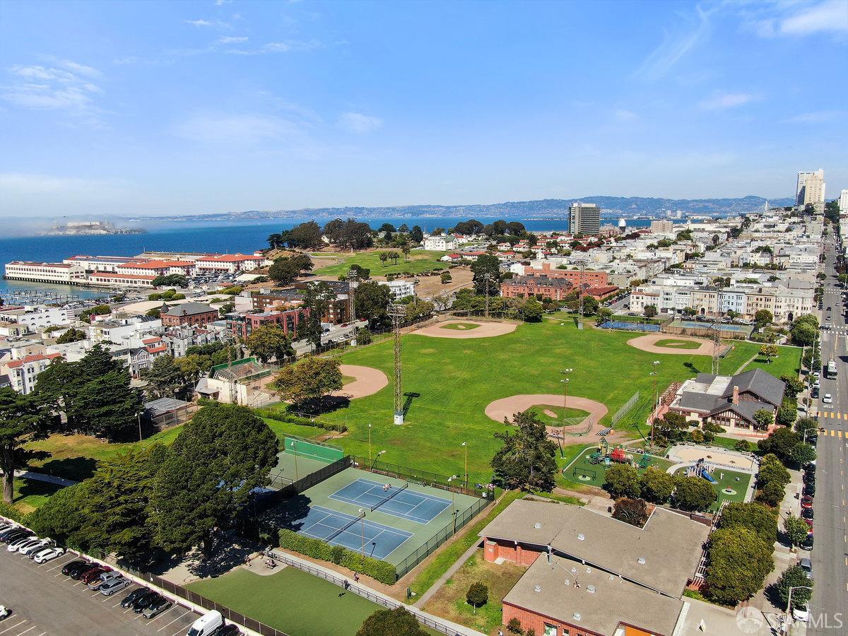 1935-1937 Greenwich Street