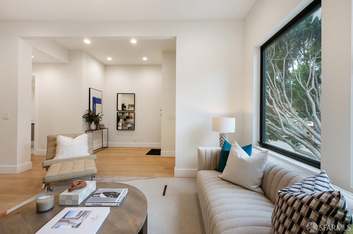 1935-1937 Greenwich Street