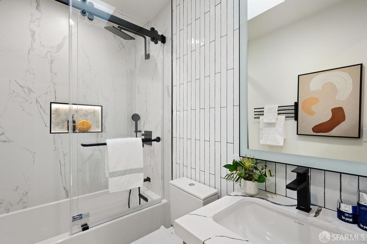 1935-1937 Greenwich Street