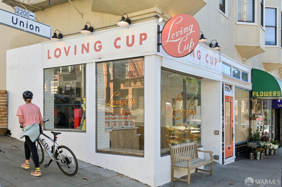 1935-1937 Greenwich Street