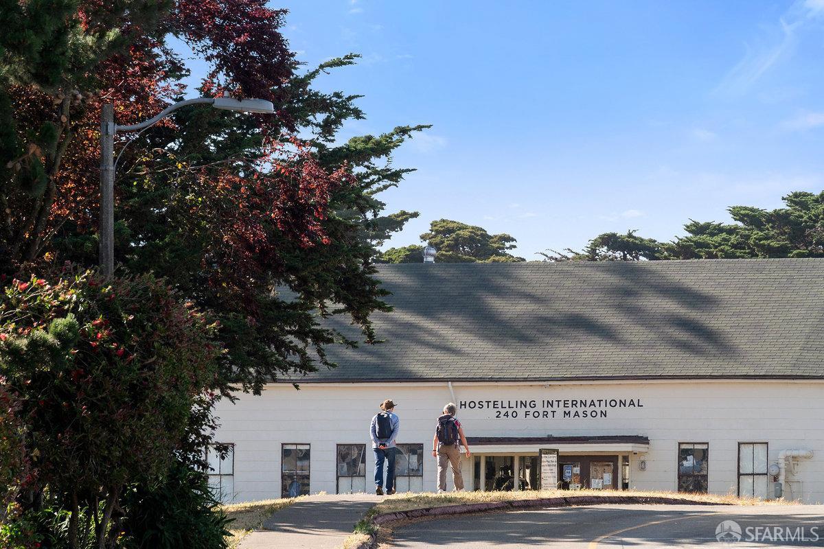 1935-1937 Greenwich Street