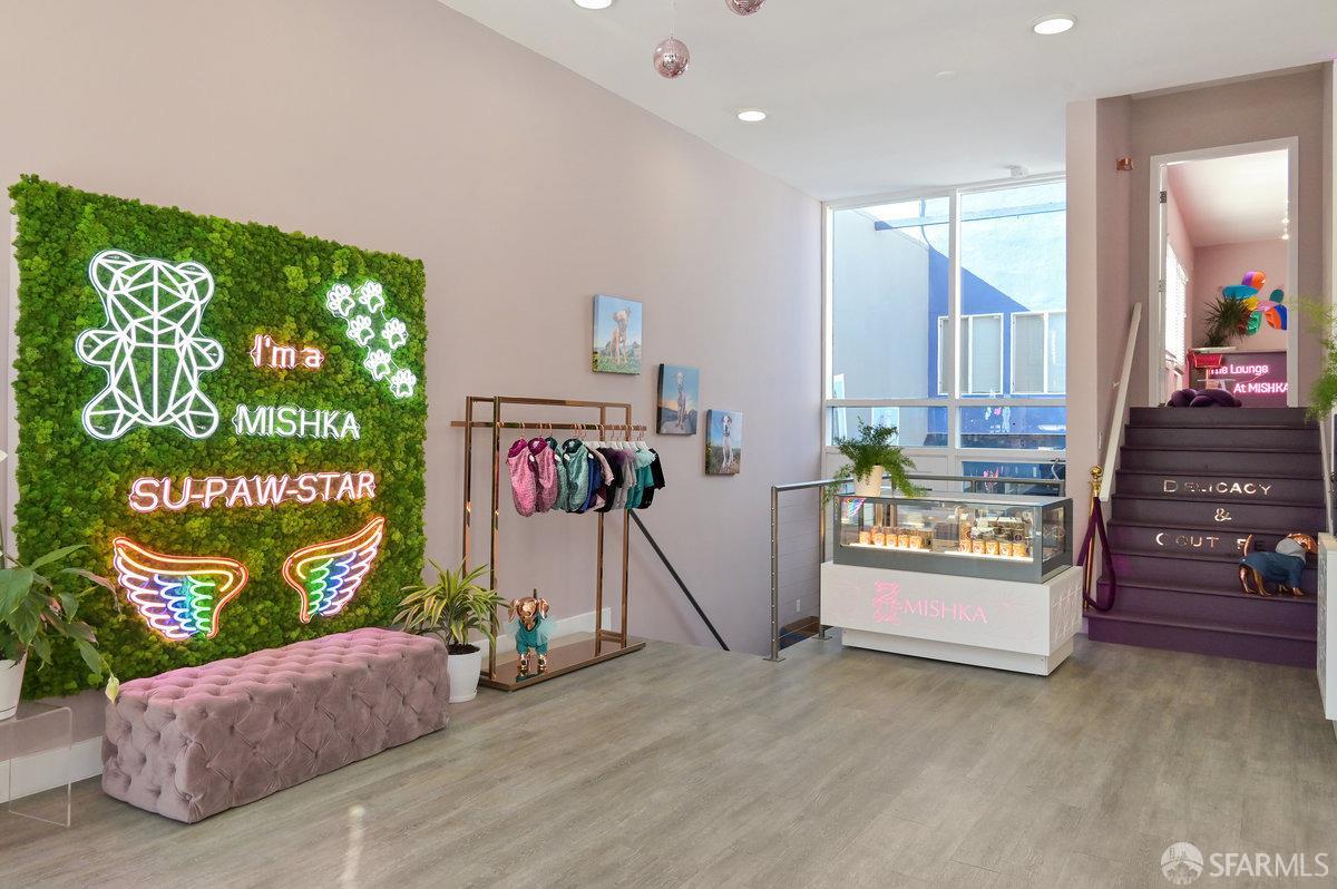 1935-1937 Greenwich Street