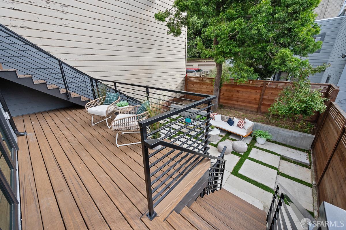 1935-1937 Greenwich Street