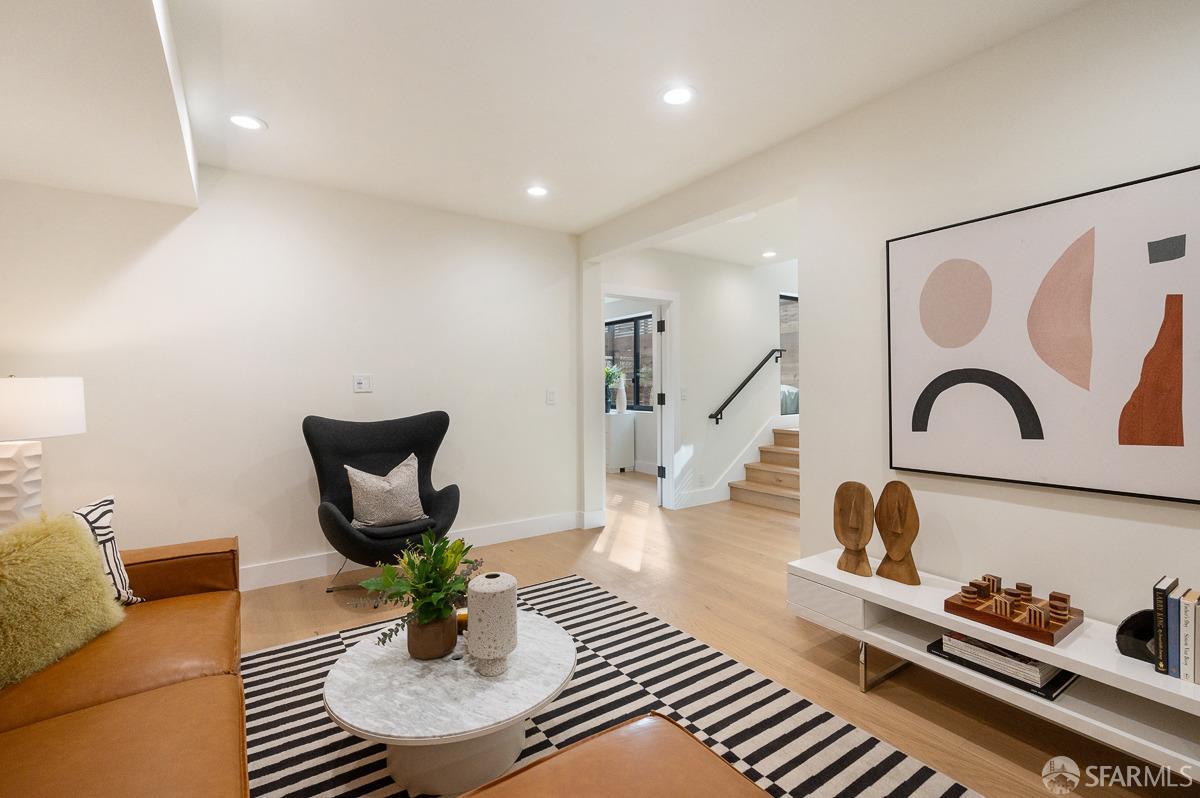 1935-1937 Greenwich Street