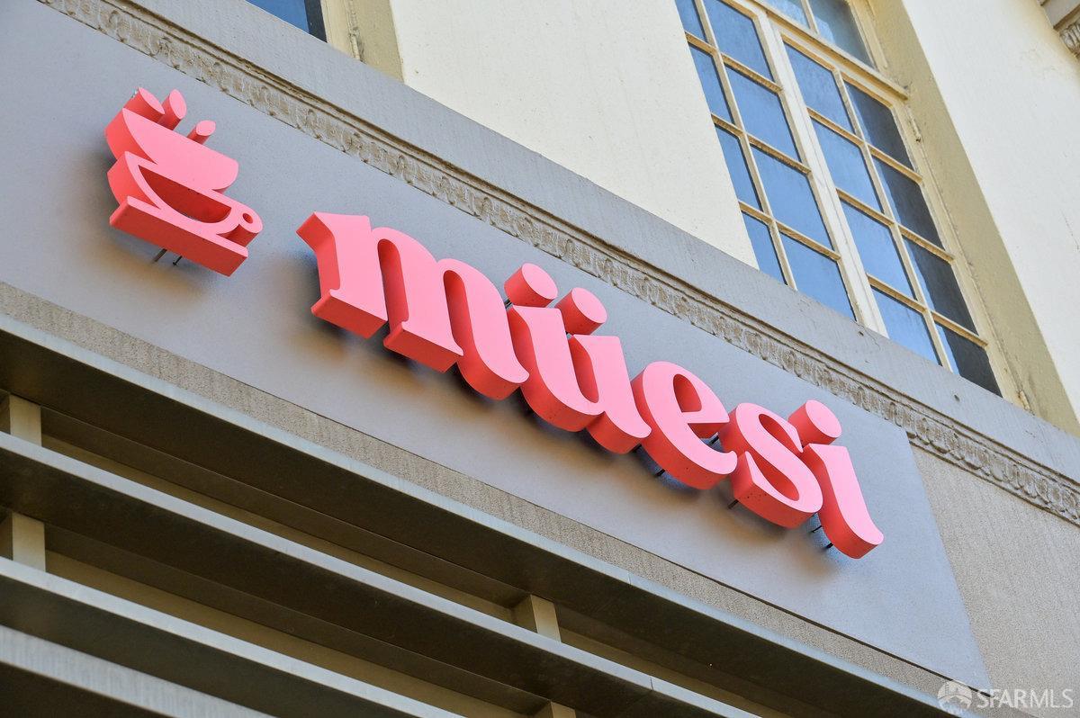 1935-1937 Greenwich Street