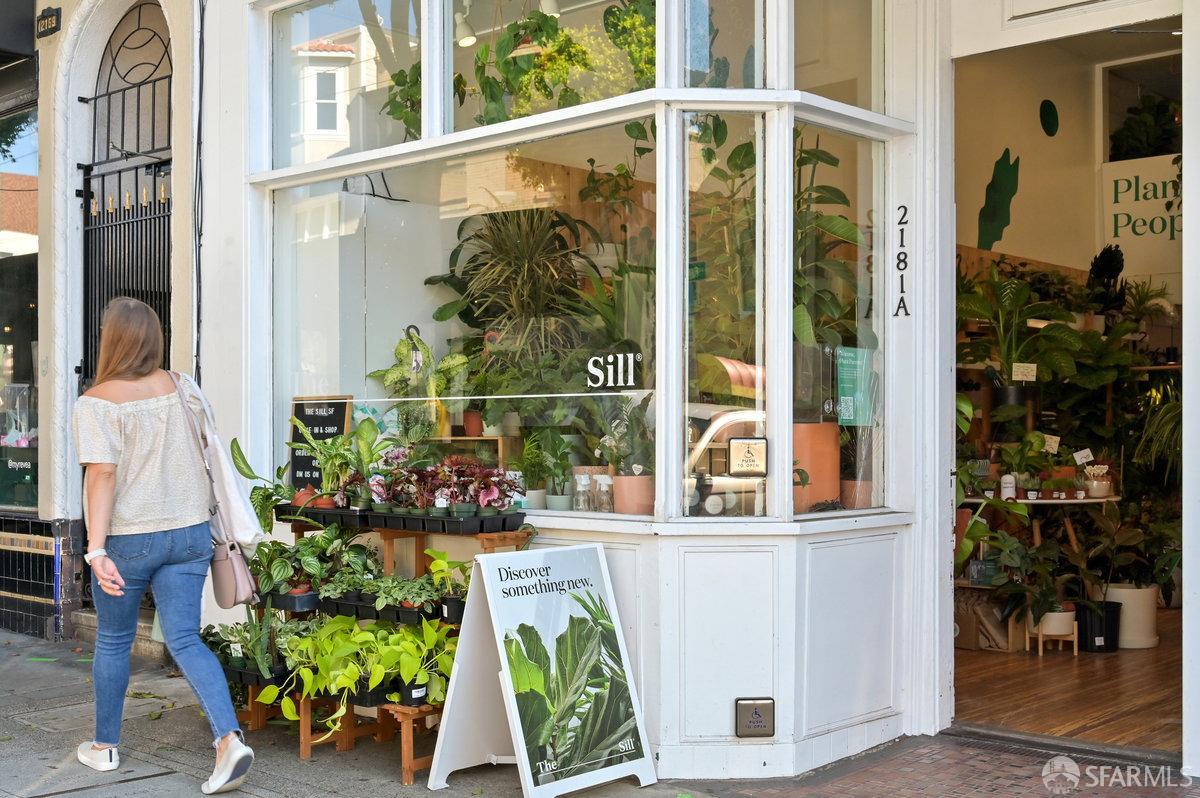 1935-1937 Greenwich Street