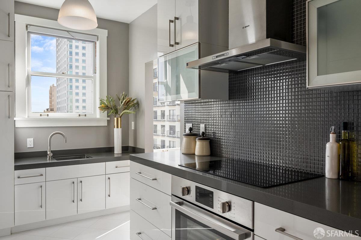 1250 Jones Street # 703